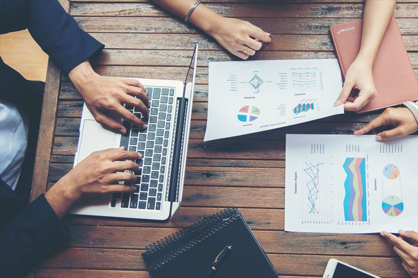 新規事業立ち上げの会議